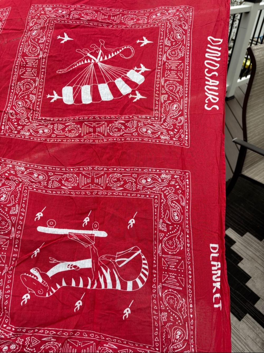 Marc Jacobs Red Graphic DINOSAURS DAREDEVIL Bandana Print Scarf-RARE - Picture 4 of 9